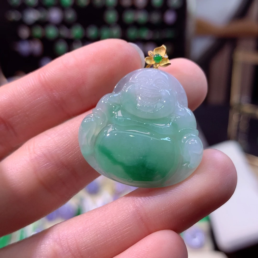 翡翠颈饰18K金镶嵌翡翠
