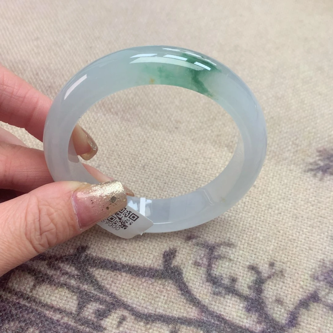 未镶嵌手镯翡翠缅甸翡翠手镯