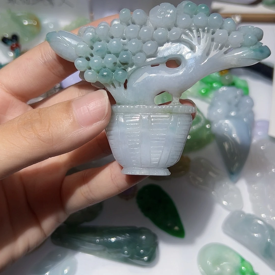 翡翠未镶嵌颈饰天然A货翡翠