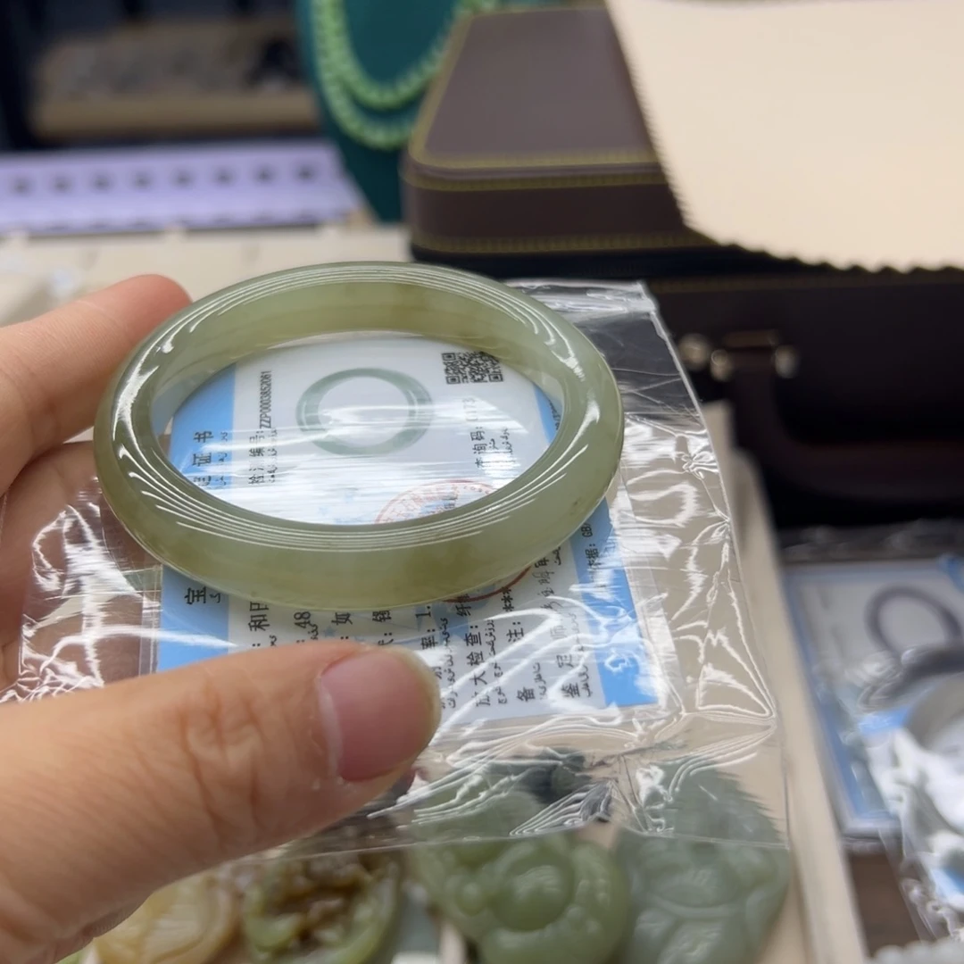 和田玉未镶嵌手镯懒*洋55.7圈围A370