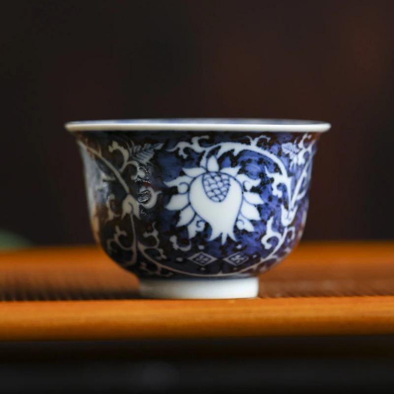 【见珊】填地缠枝花卉铃铛杯（翁宿S0166）