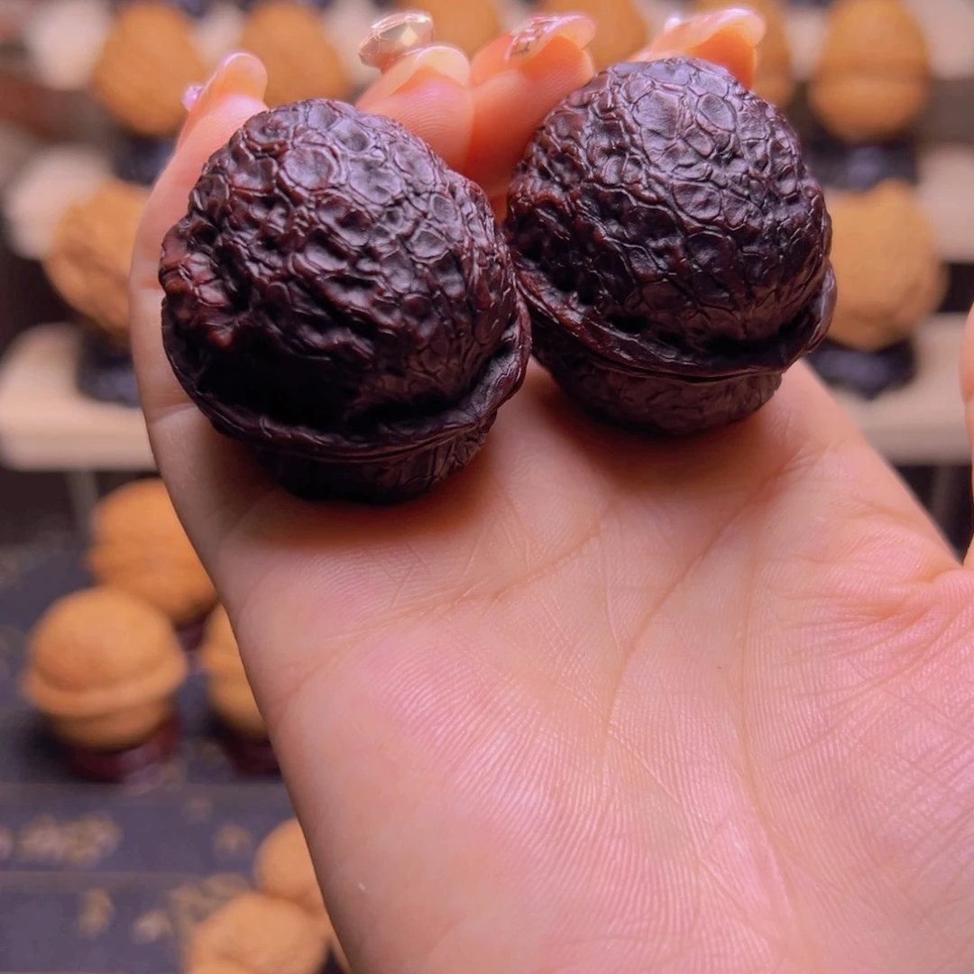 桃核吊坠富甲天下H14