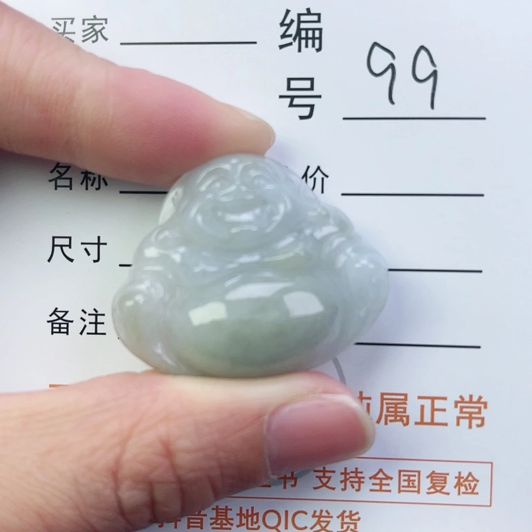 翡翠颈饰未镶嵌佛公