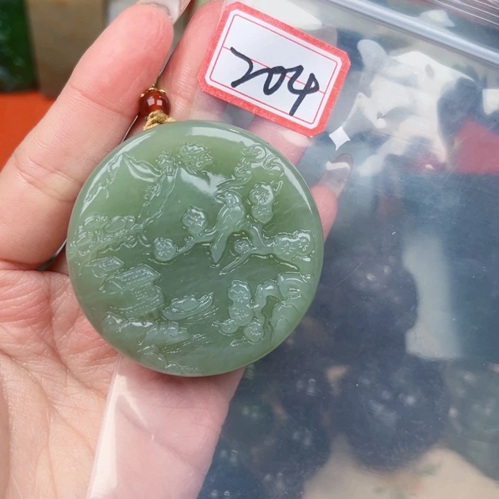 蓝***7和田玉未镶嵌颈饰