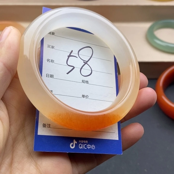 石英质玉未镶嵌手镯