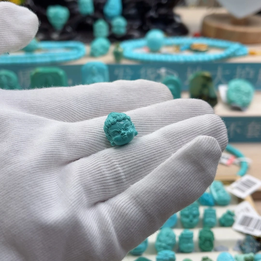 绿松石配饰未镶嵌