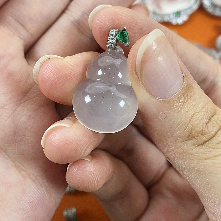 石英质玉银S925镀金镶嵌颈饰