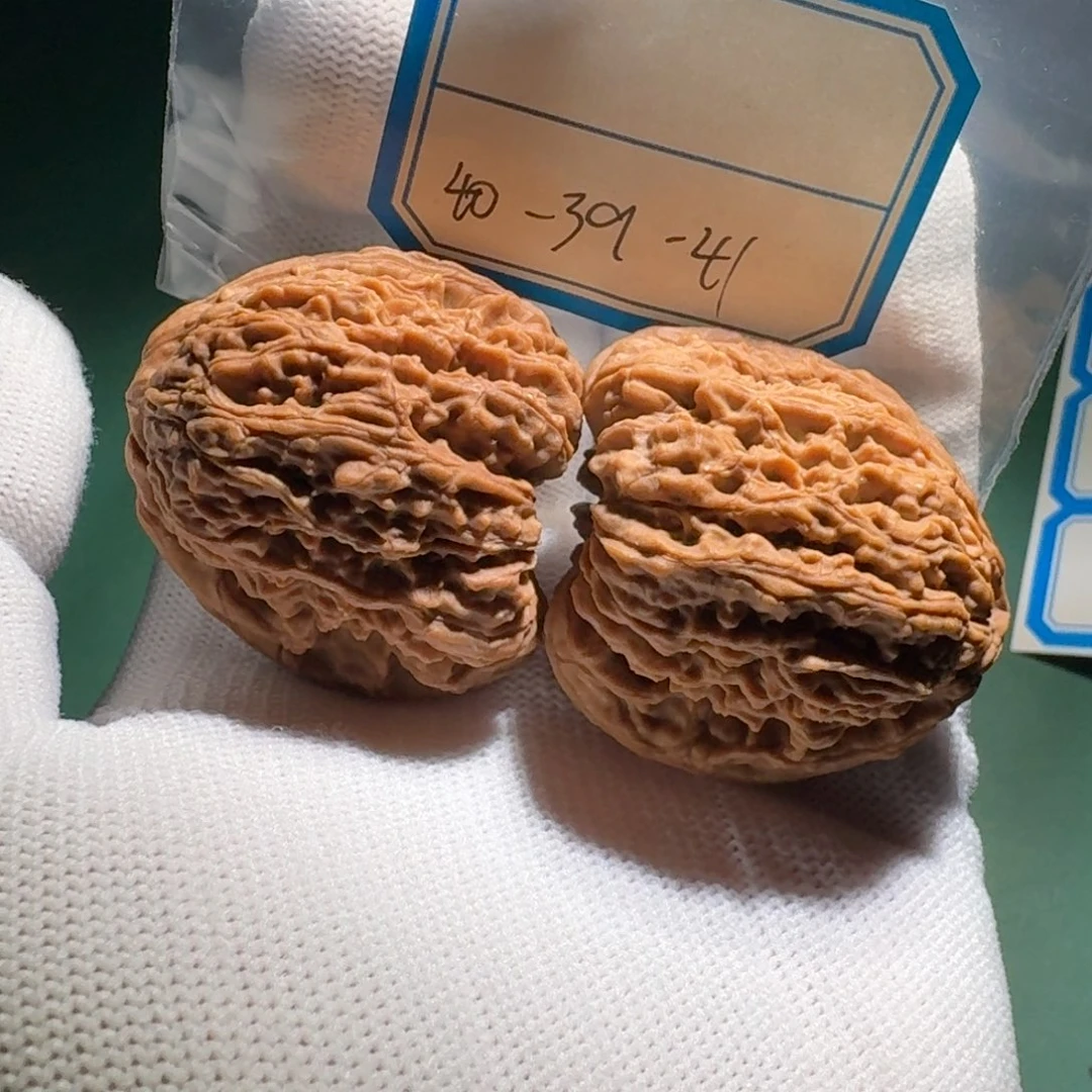 文玩核桃吊坠12号拉丝留疤凹s