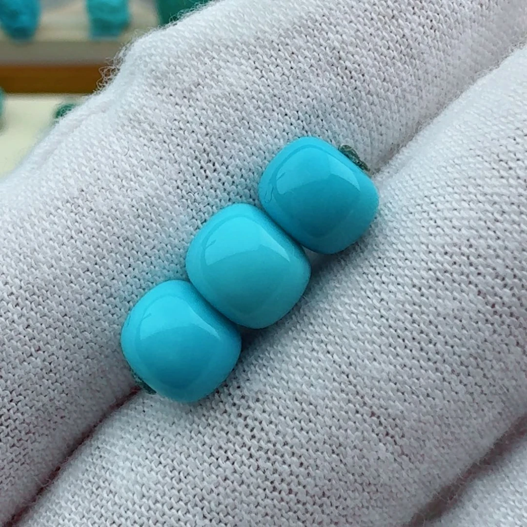 绿松石老型三连7.4未镶嵌