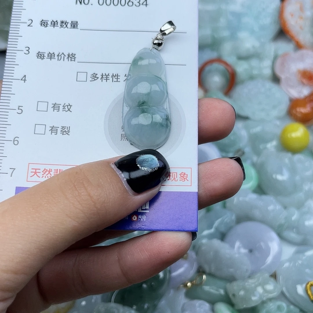 翡翠未镶嵌颈饰634