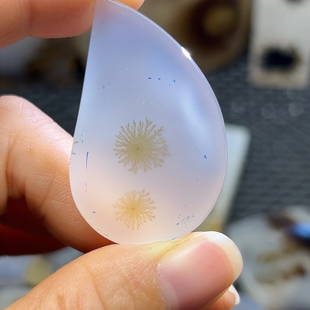 闲***云玛瑙/玉髓未镶嵌珠宝半成品