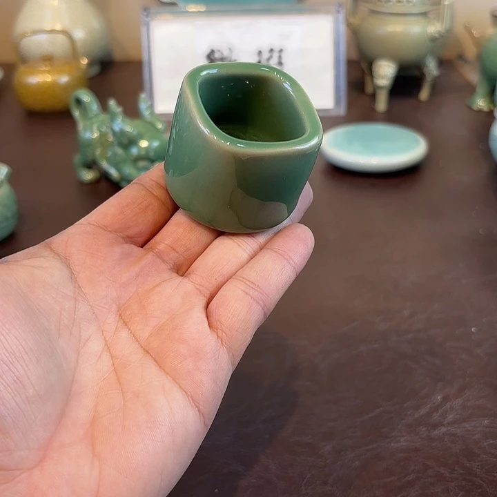 瓷片龙泉青瓷福利青瓷