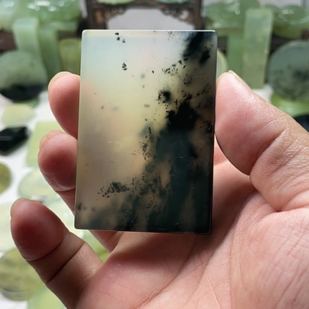 【闪购商品】未镶嵌岫玉挂件3*。