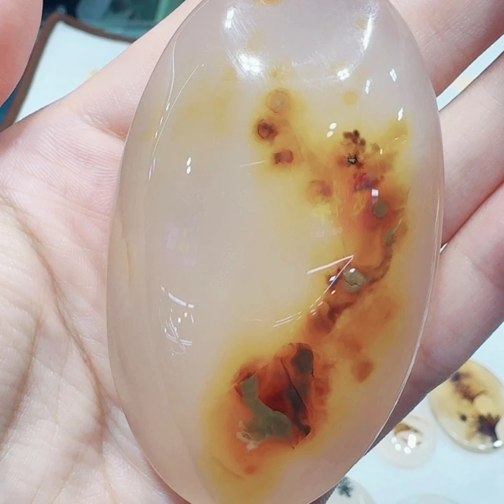 玛瑙/玉髓未镶嵌珠宝奇石