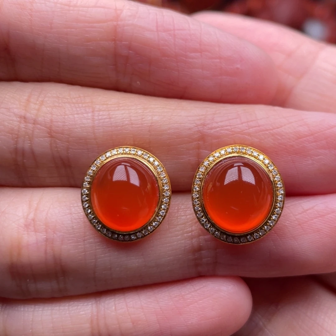 南红玛瑙18K金镶嵌珠宝奇石耳钉