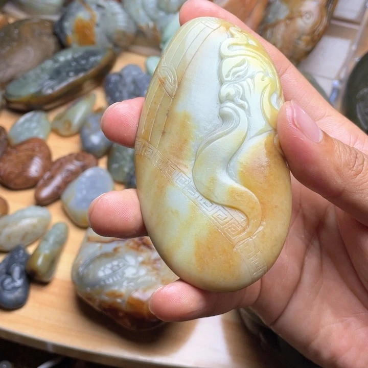 和田玉未镶嵌挂件学****）