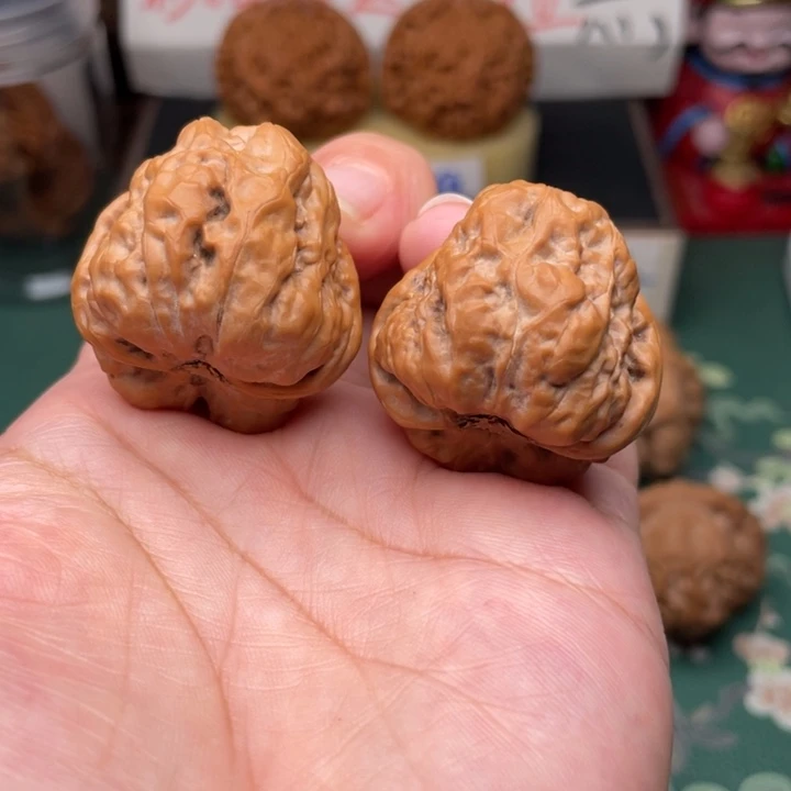 【闪购商品】把件文玩核桃32蛤蟆头