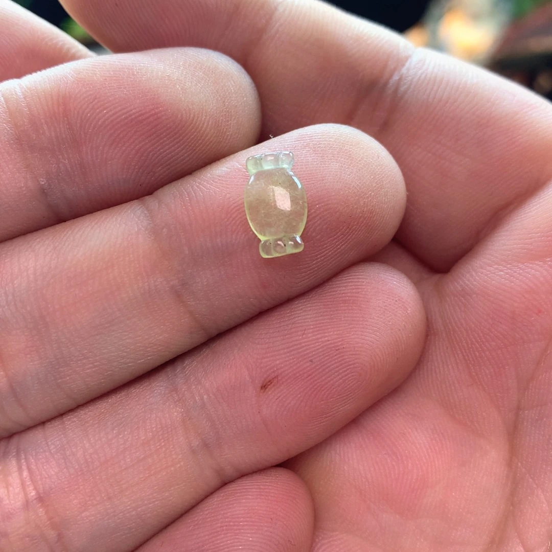 颈饰未镶嵌翡翠H****师