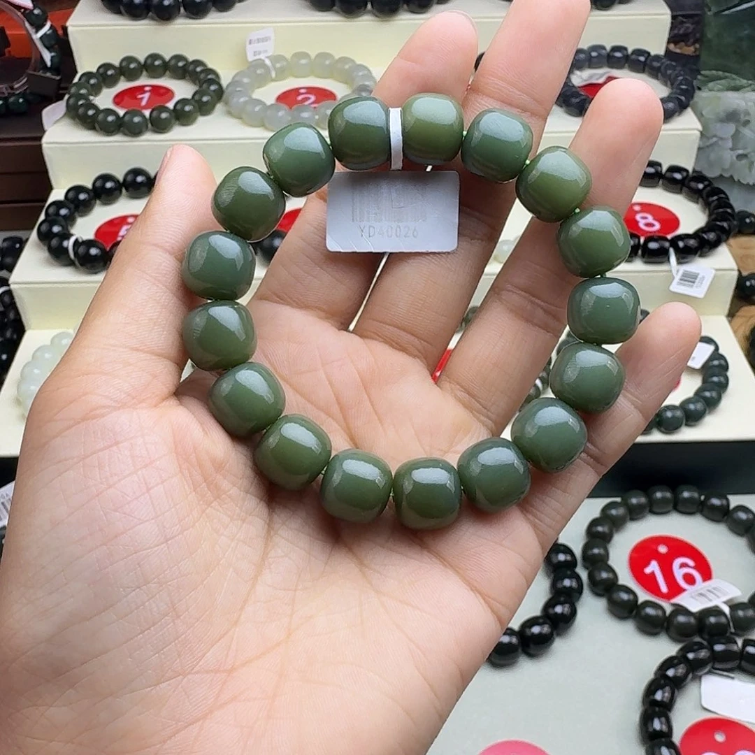 和田玉未镶嵌手串