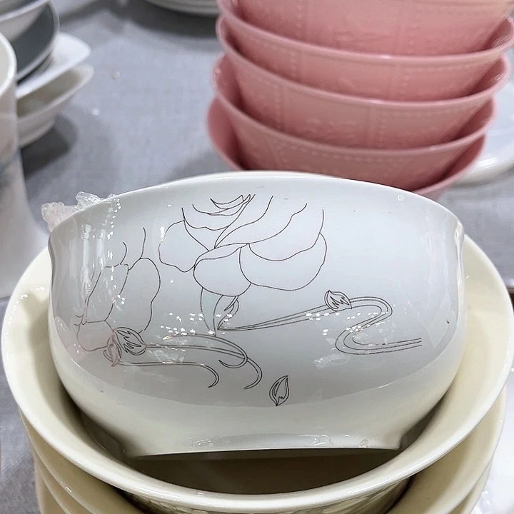景德镇陶瓷保鲜碗大中小各一个