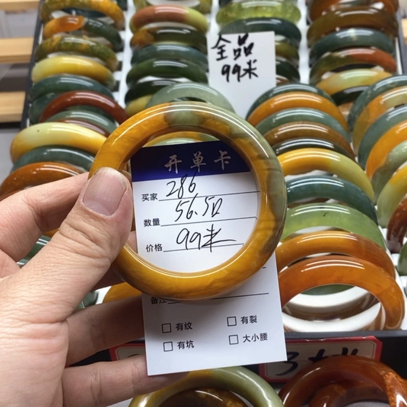 【闪购商品】蛇纹石玉手镯未镶嵌?***?