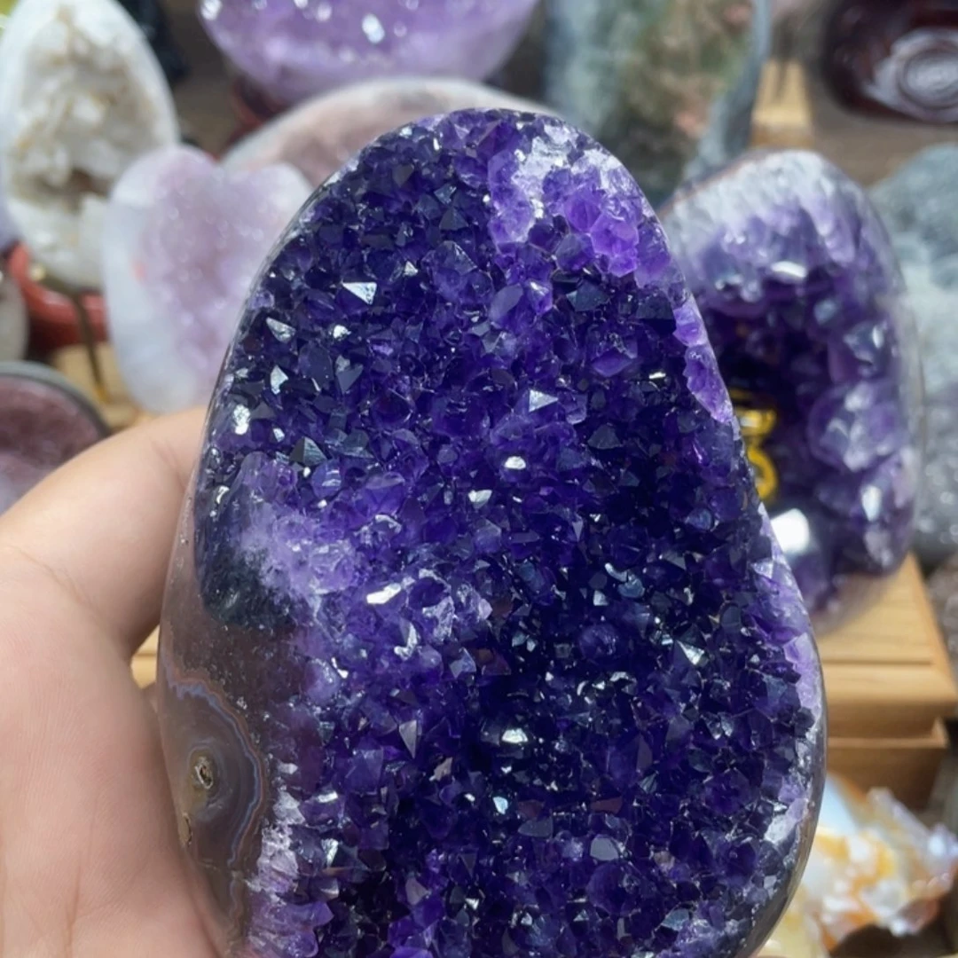 紫晶未镶嵌大型摆件（非配饰）