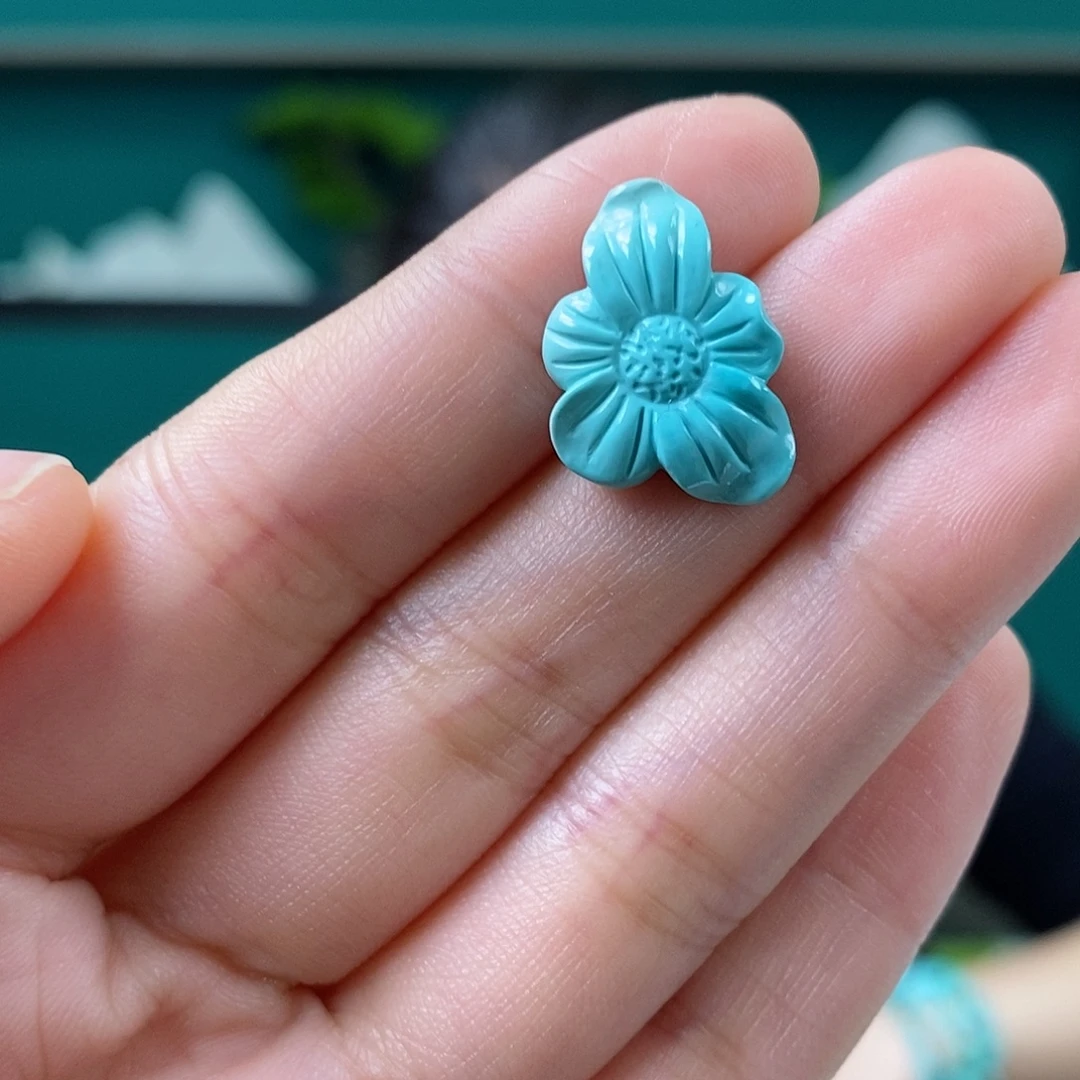 绿松石未镶嵌挂件