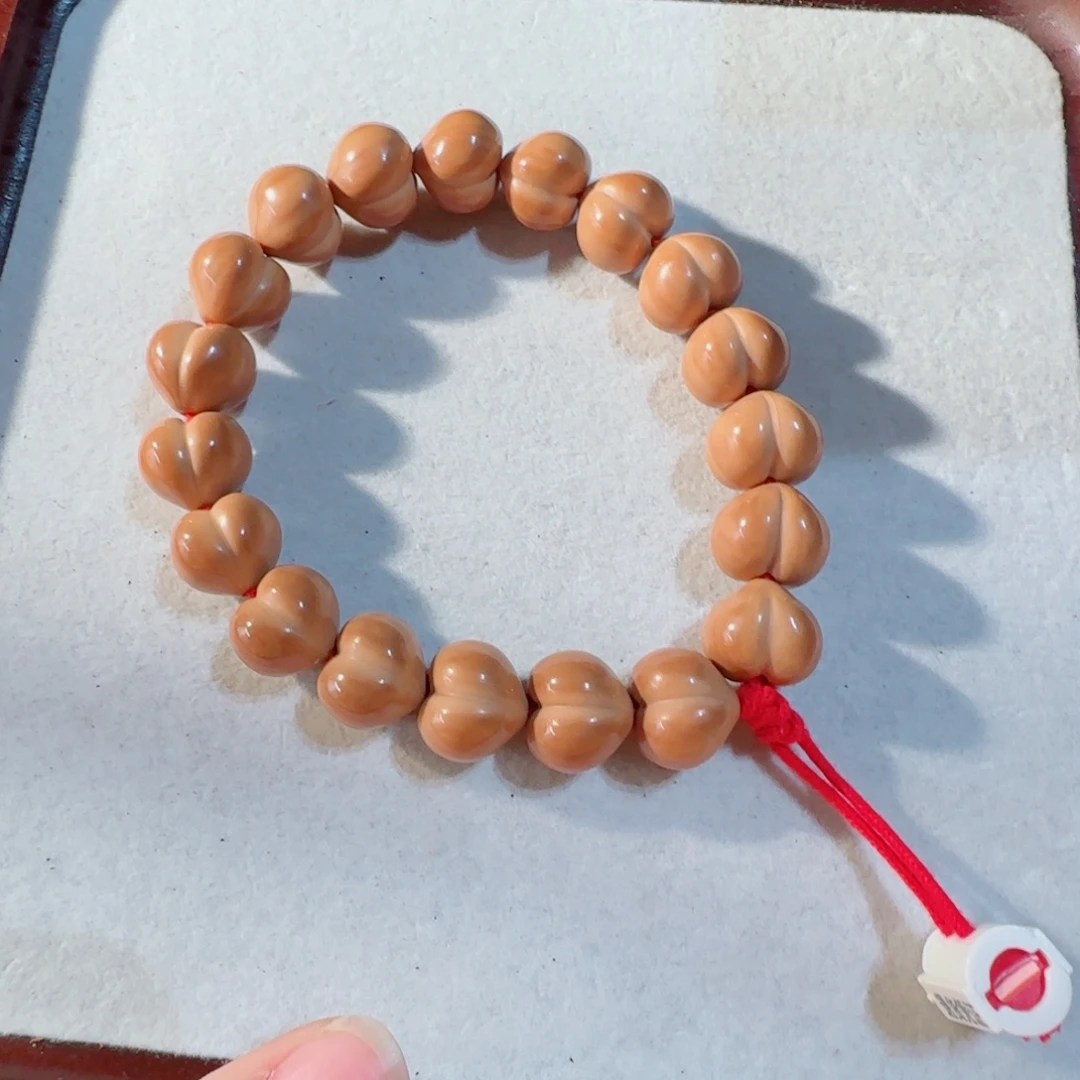 猴头核桃吊坠屁桃