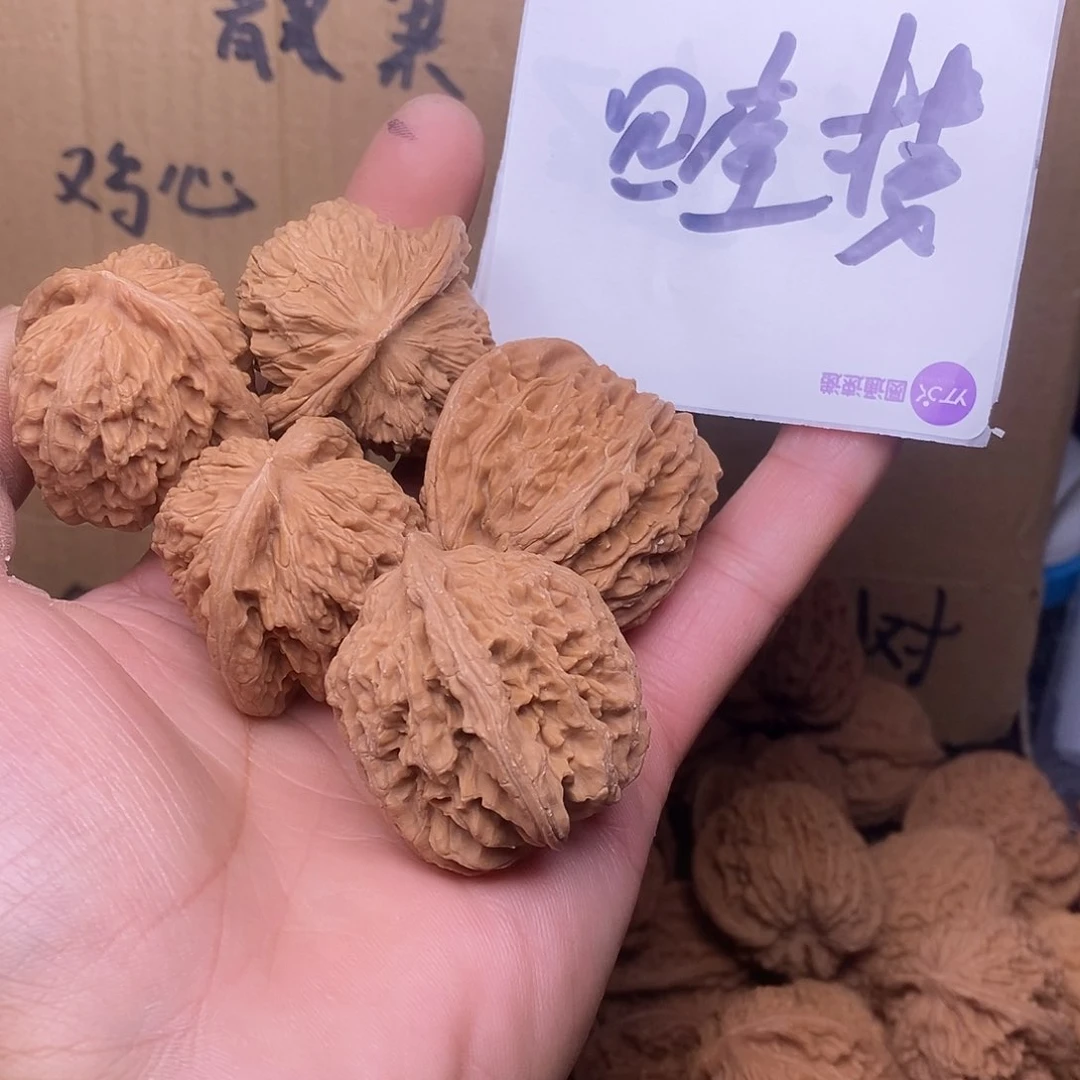 桃核把件四座楼核桃