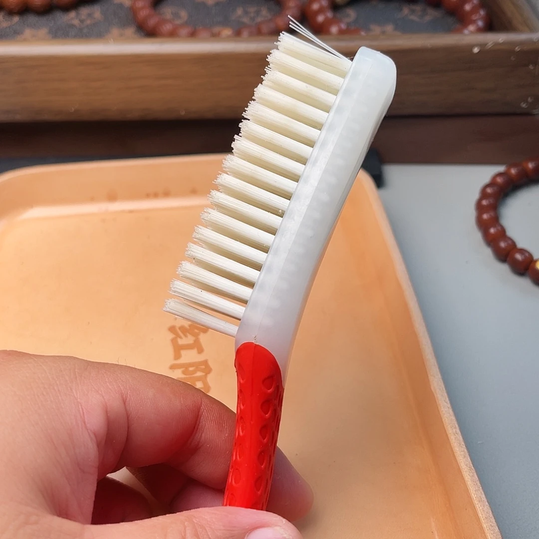 吊坠猴头核桃刷子