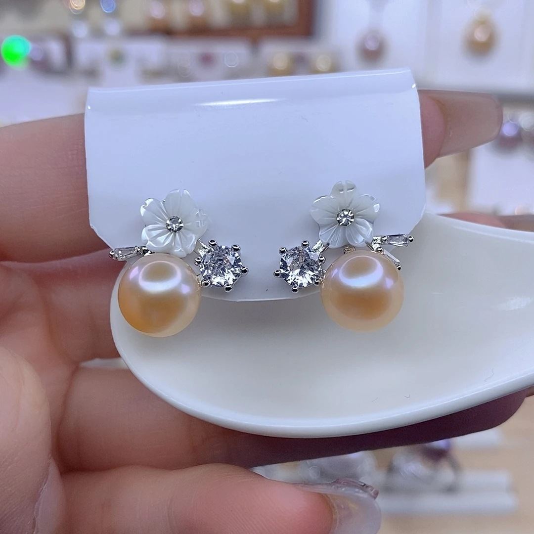 淡水珍珠耳饰未镶嵌