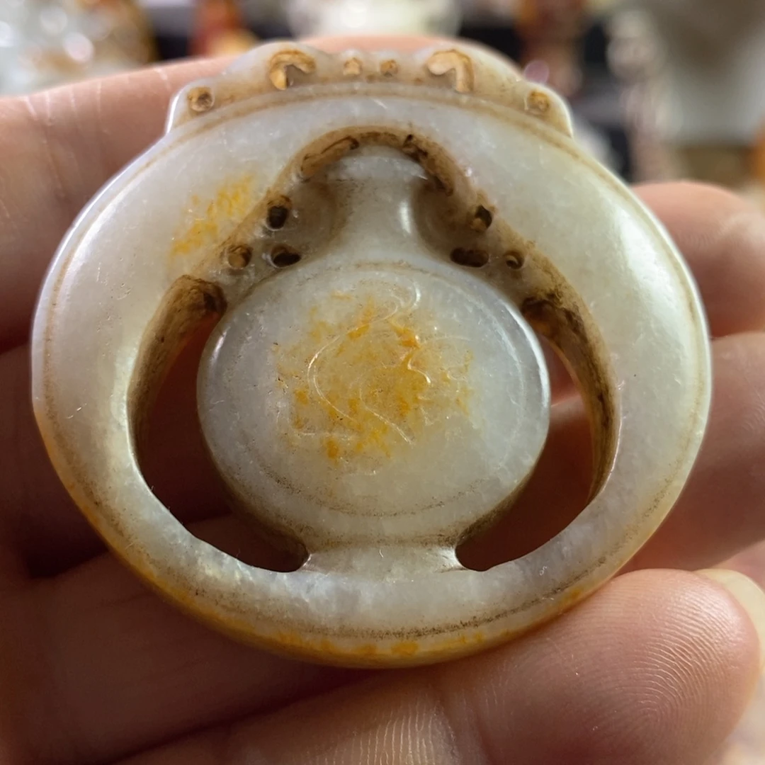 未镶嵌和田玉（糖玉）挂件