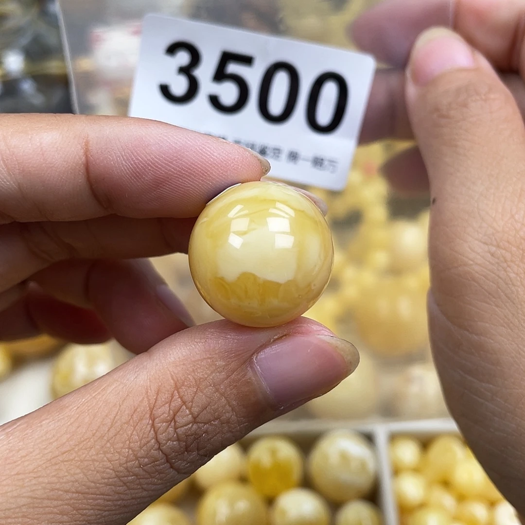 琥珀未镶嵌珠宝奇石20