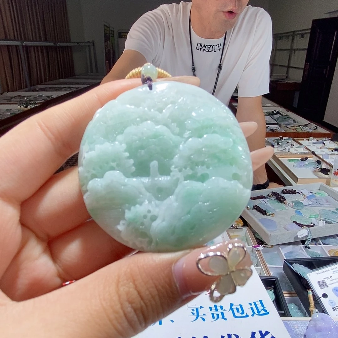 翡翠未镶嵌颈饰翡翠