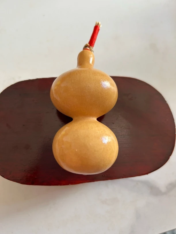 手捻小葫芦家居摆设