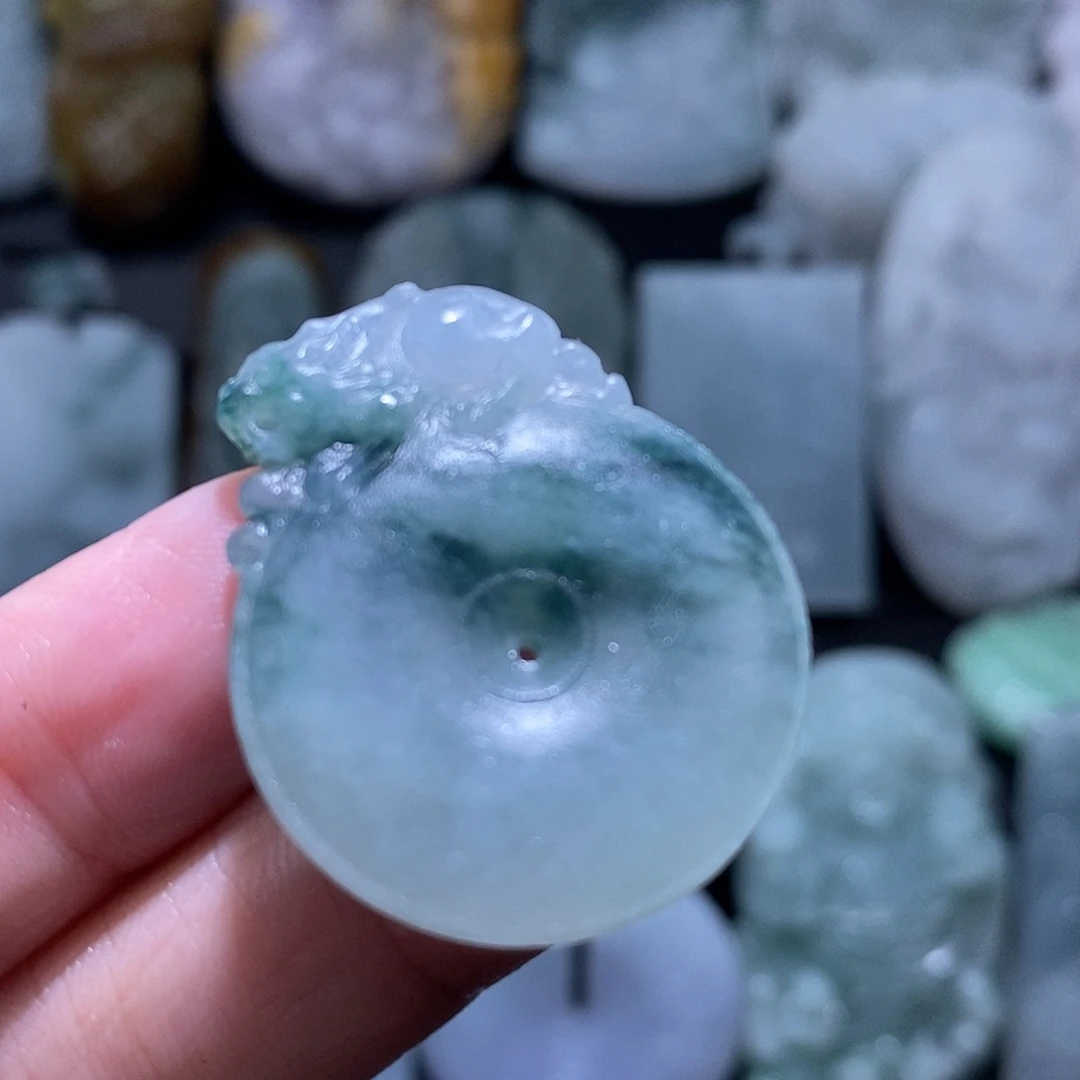 定制翡翠未镶嵌翡翠