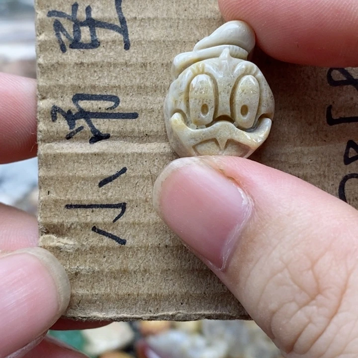 硅化珊瑚（珊瑚玉）未镶嵌颈饰༄****