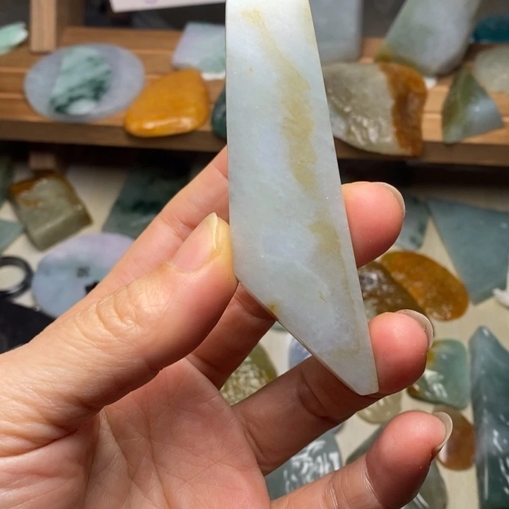 翡翠未镶嵌颈饰天然