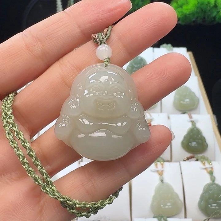 忆****和田玉未镶嵌颈饰