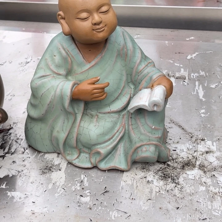 往***。石湾公仔衬托盆景