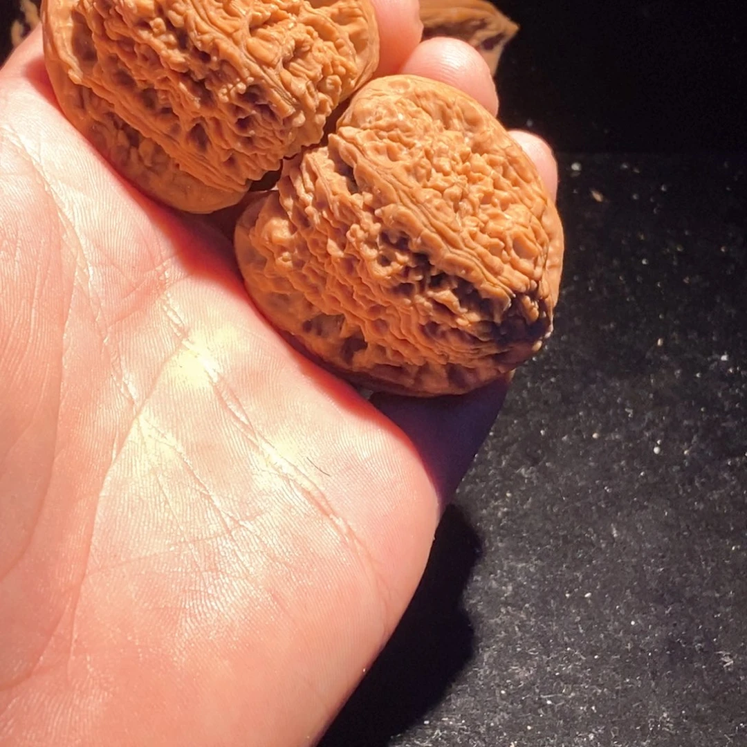 牵***笑核桃手串/手链南疆石逐鹿