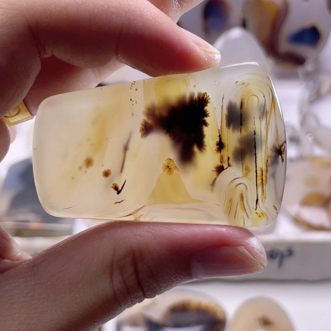 玛瑙/玉髓未镶嵌珠宝奇石