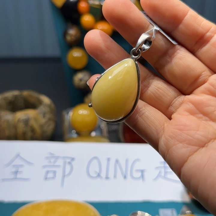 琥珀未镶嵌颈饰波兰设计款琥珀蜜蜡