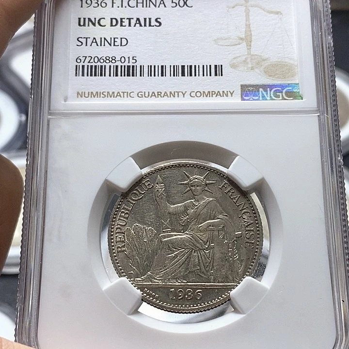 银Ag900NGC UNC坐洋5角银币