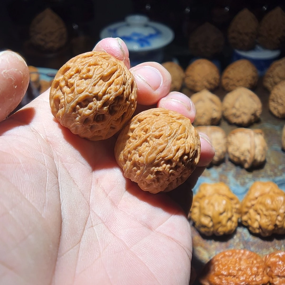 把件文玩核桃全品野生红皮磨盘