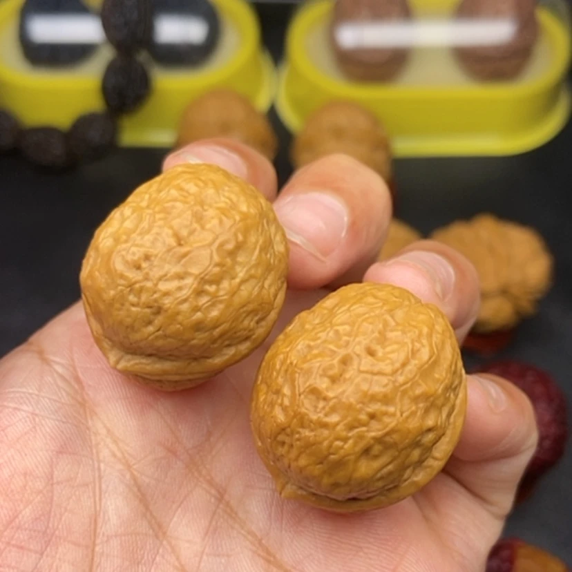 【闪购商品】文玩核桃吊坠29尺鸽子蛋