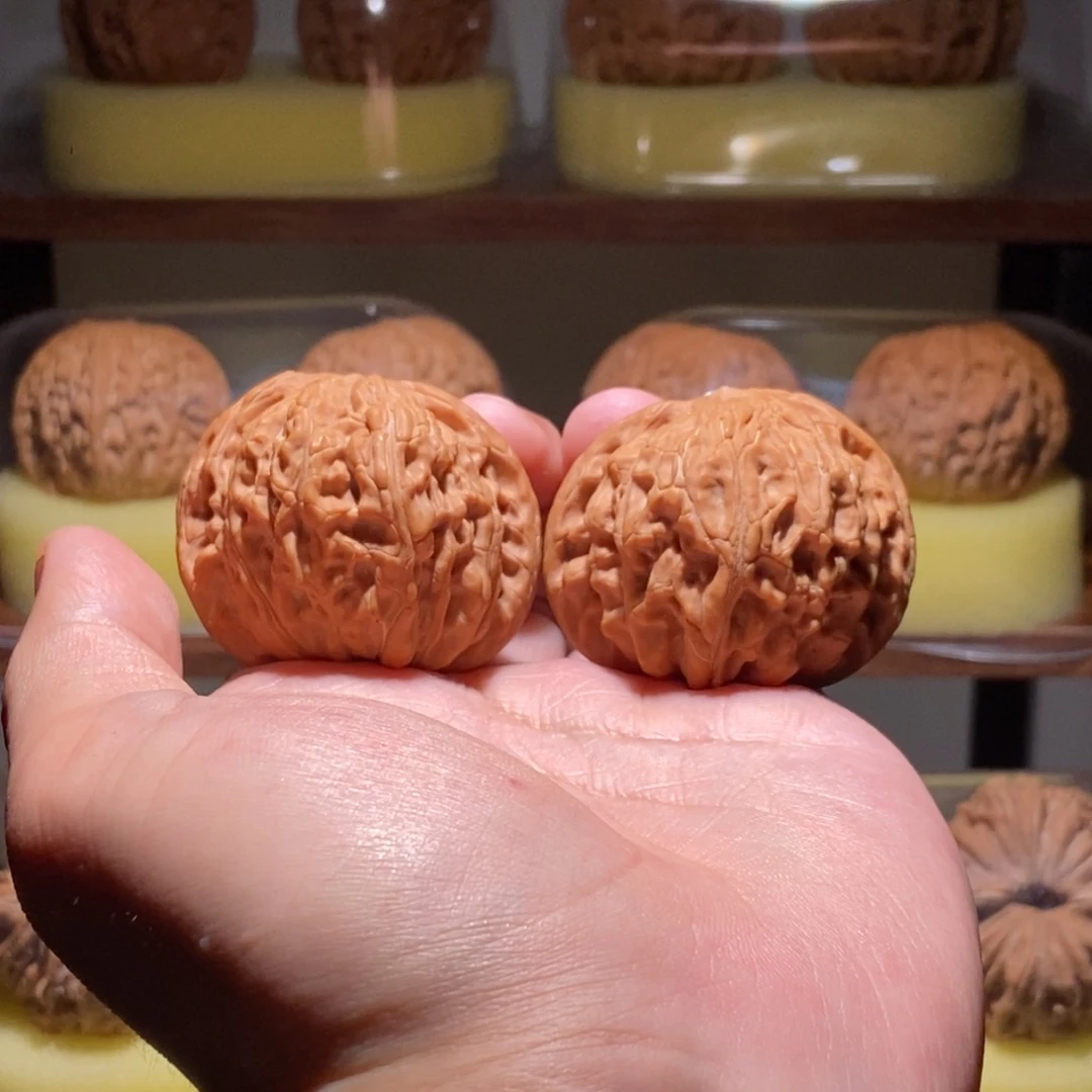 文玩核桃吊坠全品42尺磨盘红皮山地开播福利hope12228