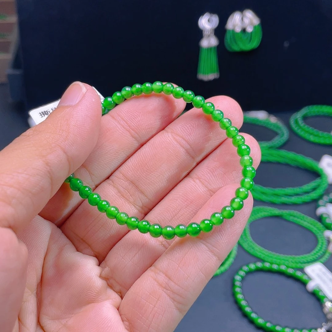 颈饰未镶嵌翡翠李***管A货卡4