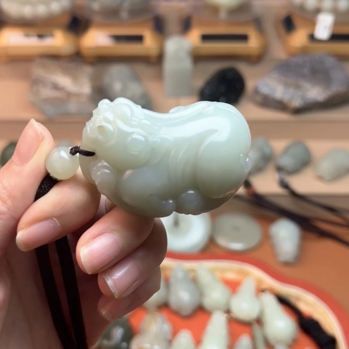 和田玉（糖玉）摆件未镶嵌飞****鹅