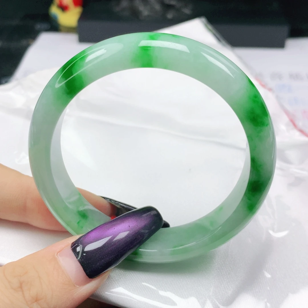 A***n未镶嵌手镯翡翠翡翠53飘阳绿正圈